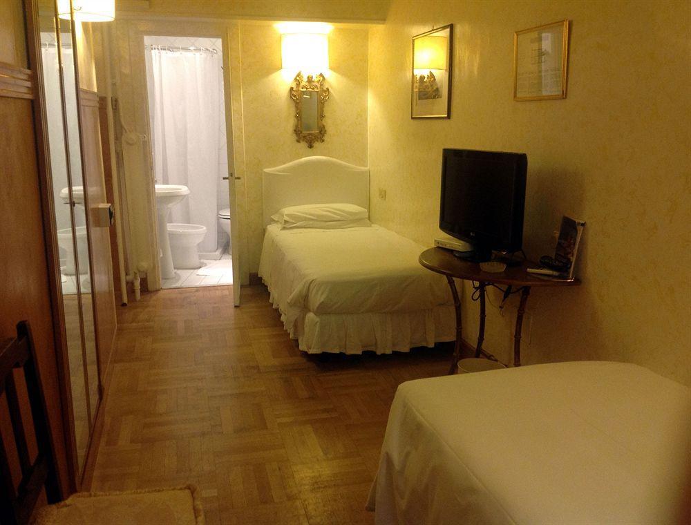 Hotel Fontana Řím Exteriér fotografie